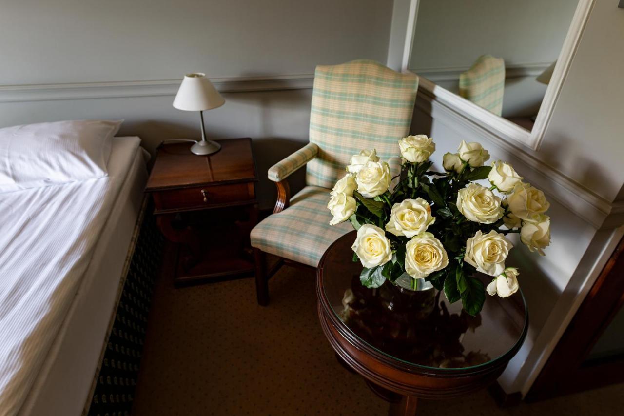 Hotel Senator Konferencje & Spa Starachowice Dış mekan fotoğraf