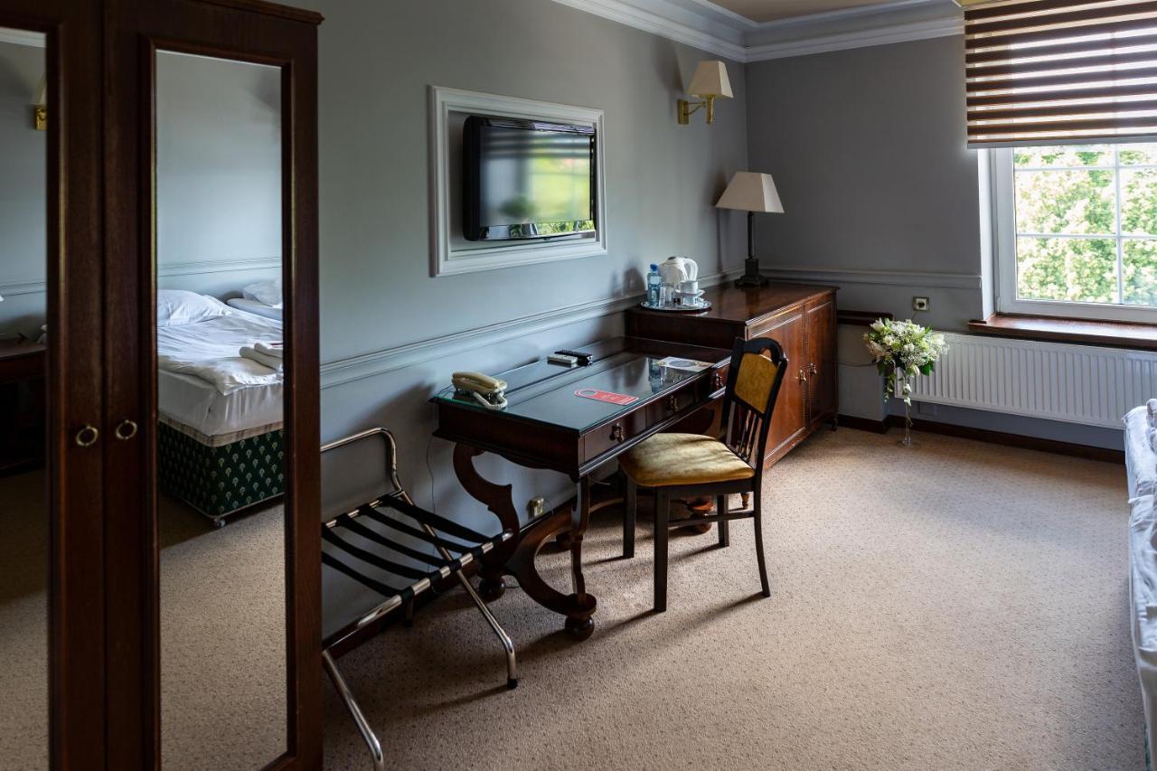 Hotel Senator Konferencje & Spa Starachowice Dış mekan fotoğraf