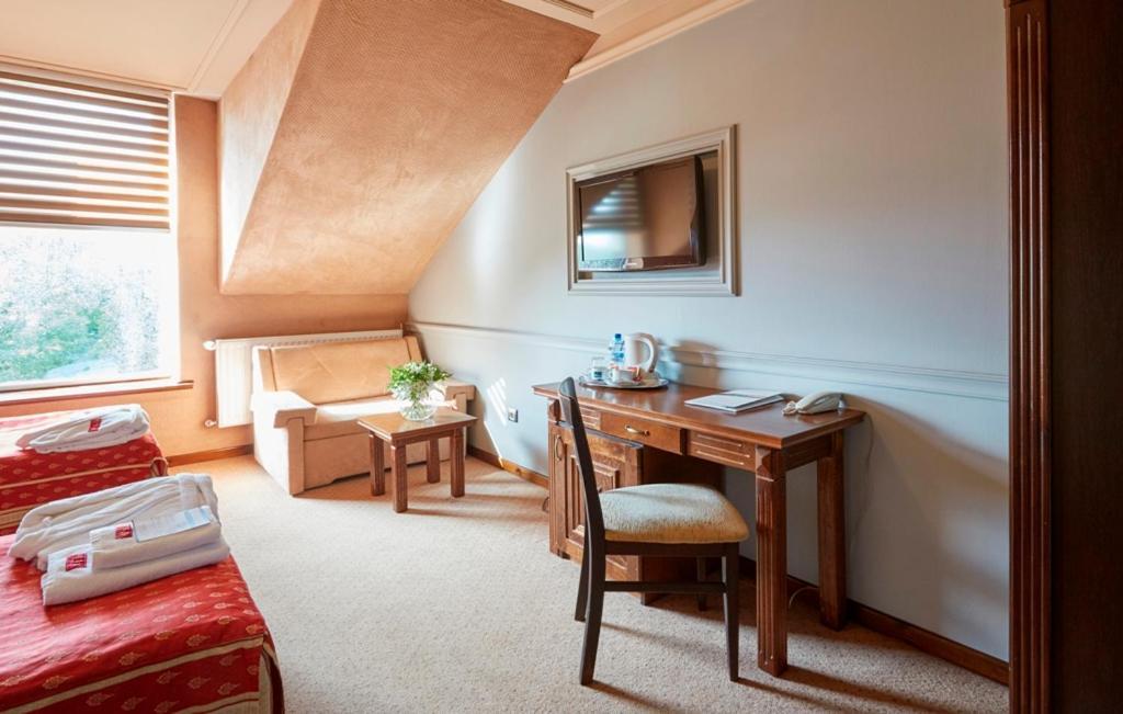 Hotel Senator Konferencje & Spa Starachowice Dış mekan fotoğraf