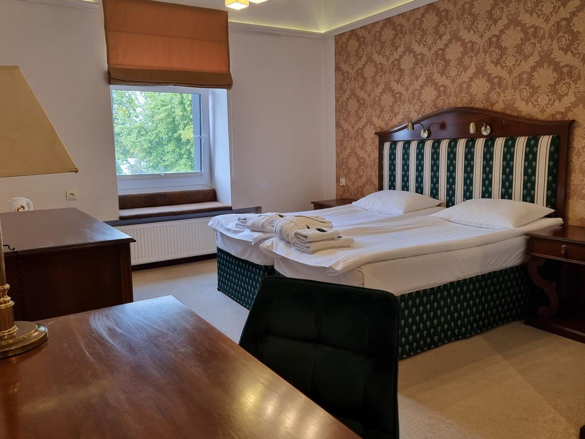 Hotel Senator Konferencje & Spa Starachowice Dış mekan fotoğraf