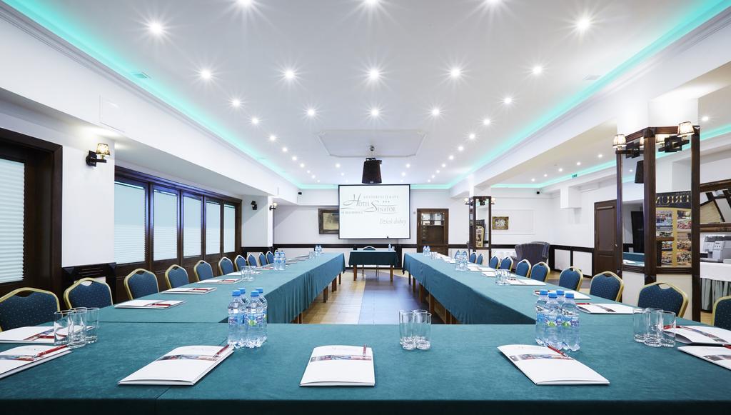 Hotel Senator Konferencje & Spa Starachowice Dış mekan fotoğraf