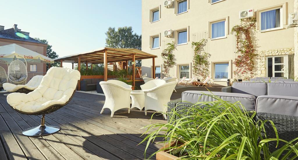 Hotel Senator Konferencje & Spa Starachowice Dış mekan fotoğraf